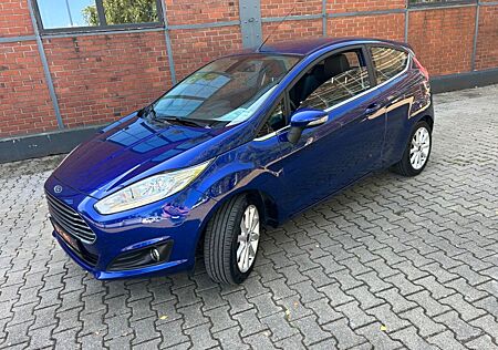 Ford Fiesta Celebration*Scheckheft*Navi*