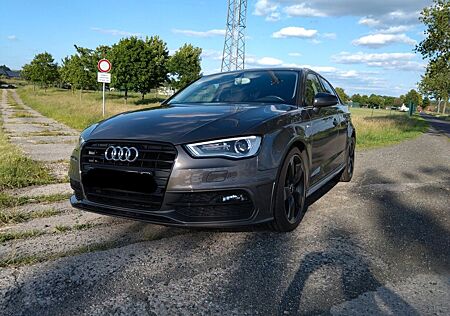 Audi A3 1.4 TFSI cod ultra S tronic S line S line