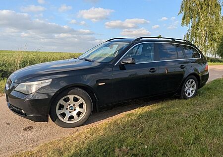 BMW 520d Touring - Autom.+Leder+Klima+AHK+Scheckheft