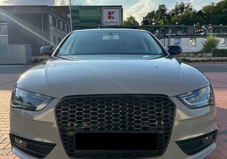Audi A4 2.0 TFSI S tronic quattro S line S line