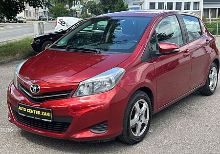 Toyota Yaris Life