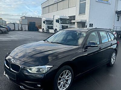 BMW 320d xDrive Touring Advantage Advantage