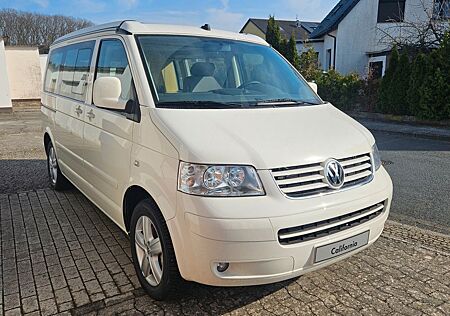 VW T5 California Volkswagen . Original 16km. NEU. Sensationell