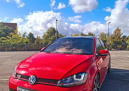 VW Golf Volkswagen 2.0 TSI DSG BMT GTI Performance GTI Per...