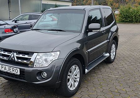 Mitsubishi Pajero 3.2 DI-D Intense