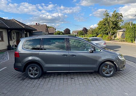 VW Sharan gebraucht kaufen VW Sharan Volkswagen 2.0 TDI 140PS 7 Sitzer Zahnriemen Neu