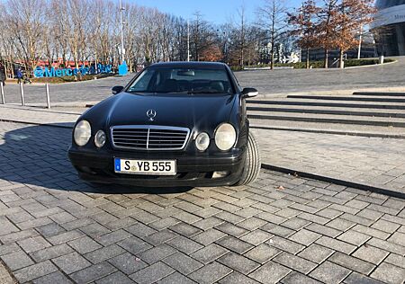 Mercedes-Benz CLK 230 KOMPRESSOR AVANTGARDE Avantgarde