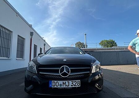 Mercedes-Benz A 180 -
