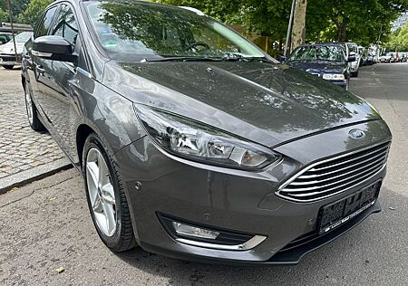 Ford Focus Turnier Titanium