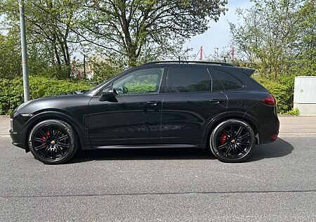 Porsche Cayenne GTS GTS