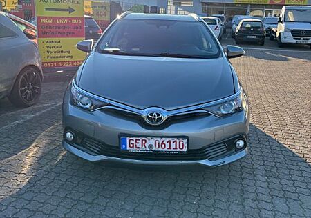 Toyota Auris Touring Sports Edition-S