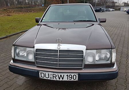 Mercedes-Benz E 200 E 2.Hand Orig. Kilometer