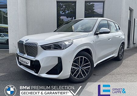 BMW iX1 xDrive30 M Sport || AHK 360°Kamera HeadUp