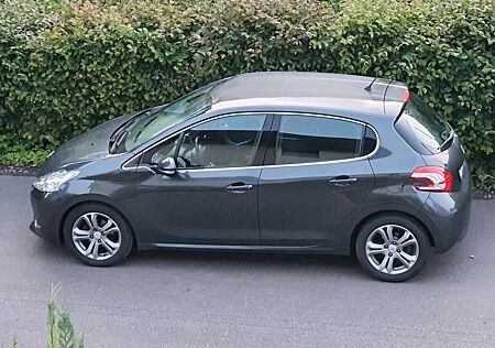 Peugeot 208 1.6 Allure 120 VTi Allure