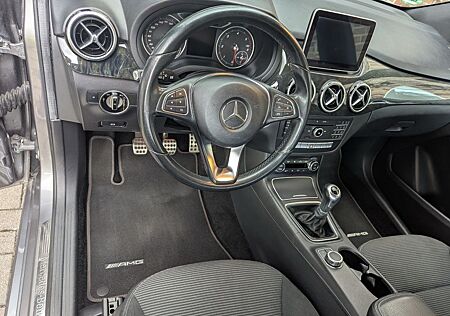 Mercedes-Benz B 180 d Style LED-Scheinwerfer Alarm SHZ Navi