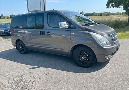 Hyundai H-1 Travel Comfort/8 SITZER/KLIMA/AUTOMATIK/