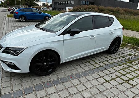 Seat Leon 1.5 TSI ACT 110kW FR 8 fach + Extras
