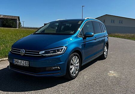 VW Touran Volkswagen 2.0 TDI Highline NAVI 7-SITZE PANO DCC