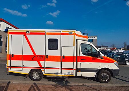 Mercedes-Benz Sprinter 515 CDI RTW Rettungswagen STRYKER TRAGE