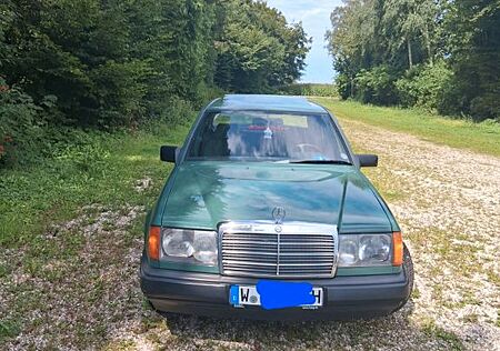 Mercedes-Benz 260