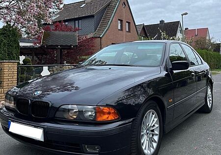 BMW 523 BMW523iA,Shadowline, Schiebedach,Tempomat,Klima
