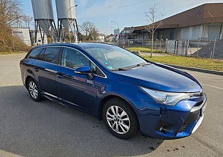 Toyota Avensis 1,8-l-Valvem. Edition S+ T. Sports E...
