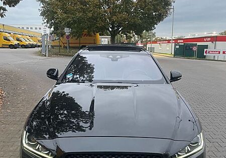 Jaguar XE 25t Sondermodell | Standheizung | TÜV NEU!