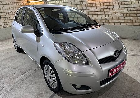 Toyota Yaris Cool Automatik 1. Hand Klima PDC 102'TKM