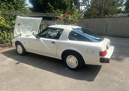 Mazda RX-7 sa automatik