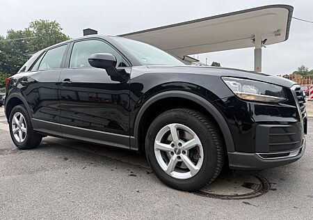 Audi Q2 , Pano,Keyless go, digital Tacho,Navi, ACC,SHZ