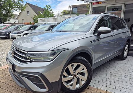 VW Tiguan Allspace Volkswagen Life DSG HUD Virtual AHK LED PDC