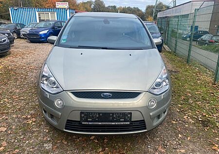 Ford S-Max Titanium