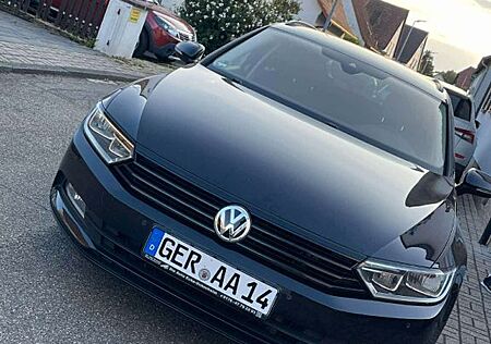 VW Passat Variant Volkswagen 2.0 TDI SCR 140kW DSG BMT 4M ...