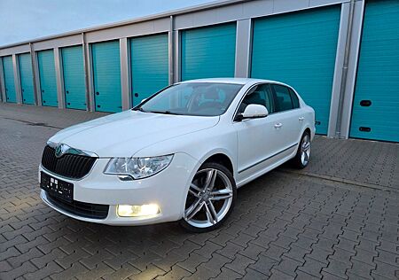 Skoda Superb Elegance 2.0TDI DSG 19 Zoll TÜV NEU