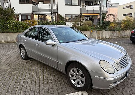 Mercedes-Benz E 320 ELEGANCE Elegance