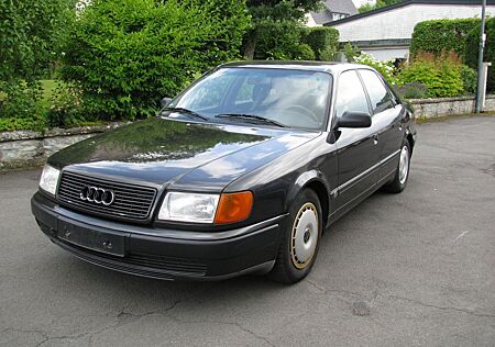 Audi 100