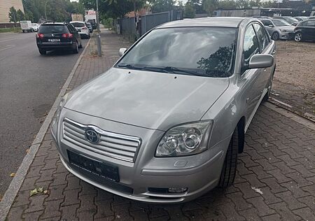 Toyota Avensis 1.8 VVT-i -