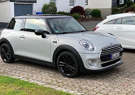 Mini Cooper - 8-Fach Alu; Top Ausstattung; gr Service