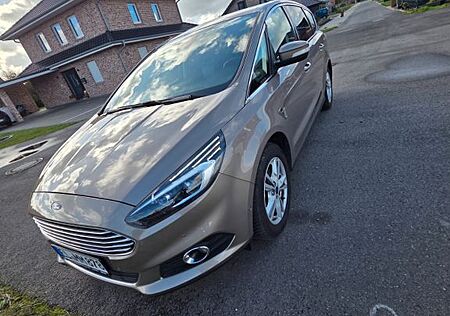 Ford S-Max 2,0 EcoBlue 110kW Titanium Titanium