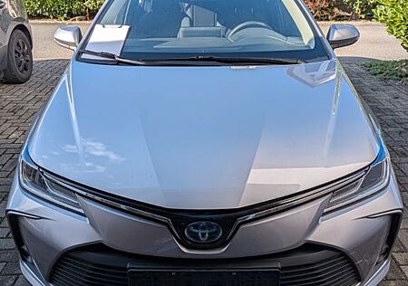 Toyota Corolla 1,8 Hybrid Club