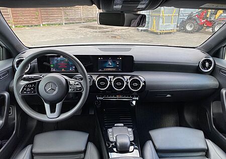 Mercedes-Benz A 250 A 250e 8G-DCT Style+VOLL LED+MBUX+NAVI