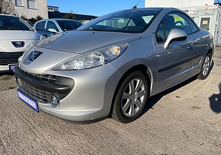 Peugeot 207 CC Cabrio-Coupe Sport KLIMA LEDER TÜV NEU !