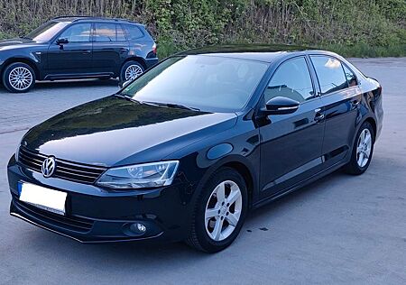 VW Jetta Volkswagen VI 1.2 Liter