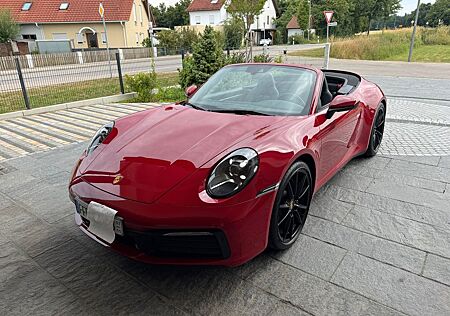 Porsche 992 Cabrio, Approved + lückenlos PZ-Scheckheft