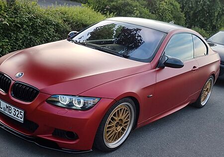 BMW 325i Coupé -