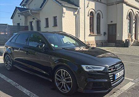 Audi S3 2.0 TFSI S tronic quattro Sportback -