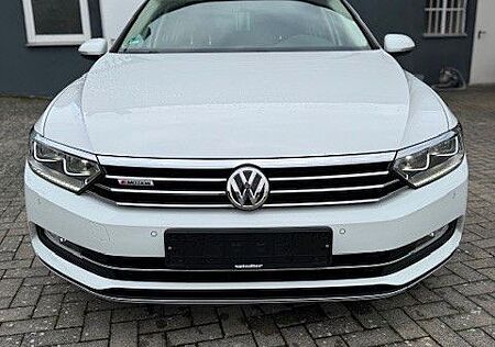 VW Passat Variant Volkswagen Highline 4Motion, AHK