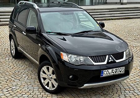 Mitsubishi Outlander 2.2 DI-D 4WD Instyle Leder Kamera Navi