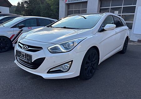 Hyundai i40 cw blue Style NAVI/Leder/Pano/LED