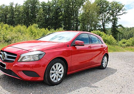 Mercedes-Benz A 180 Modell 2015